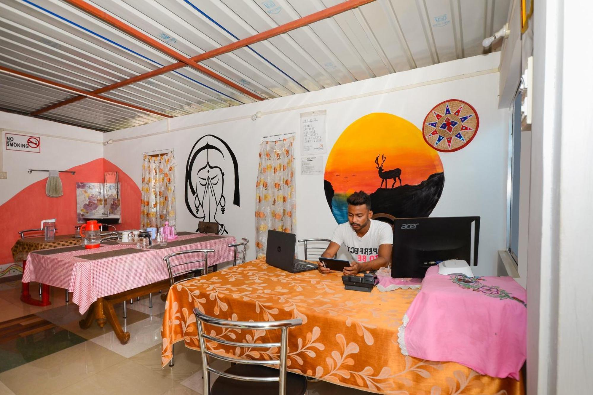 Hotel O Kirtti Inn Soalkuchi Екстериор снимка